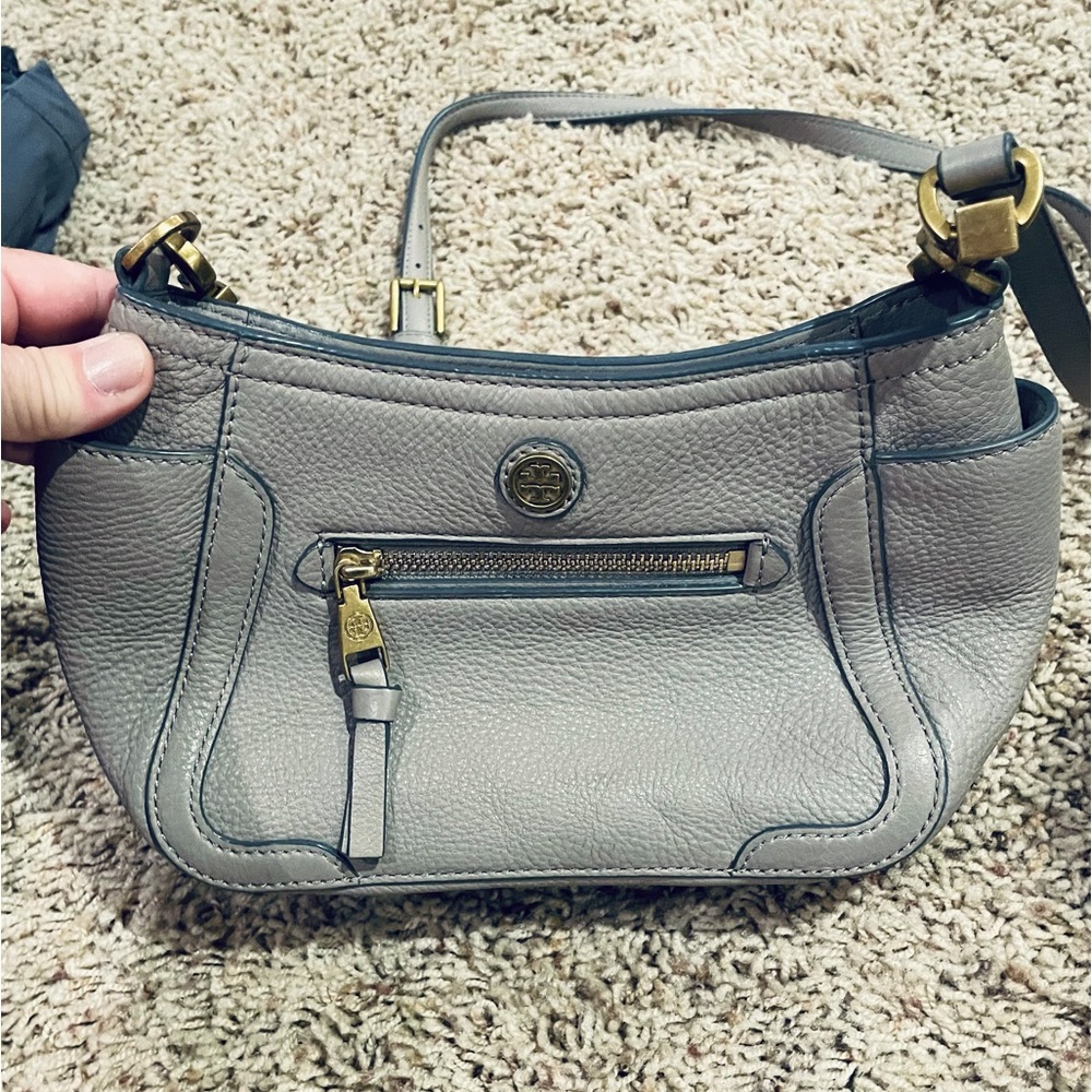 EUC Tory Burch leather taupe crossbody bag